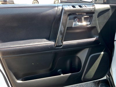 2019 Toyota 4Runner TRD Off Road Premium 4WD (Natl)