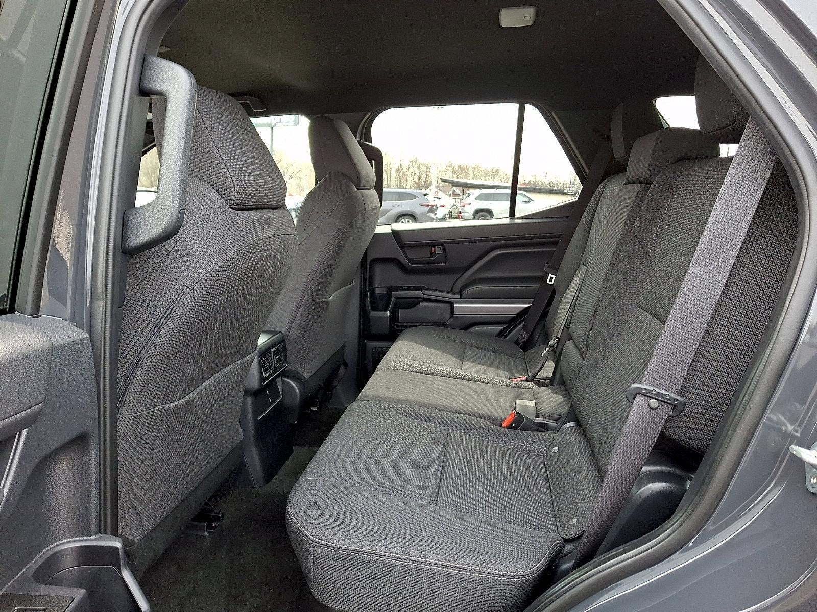 2025 Toyota 4Runner SR5 4WD (GS)