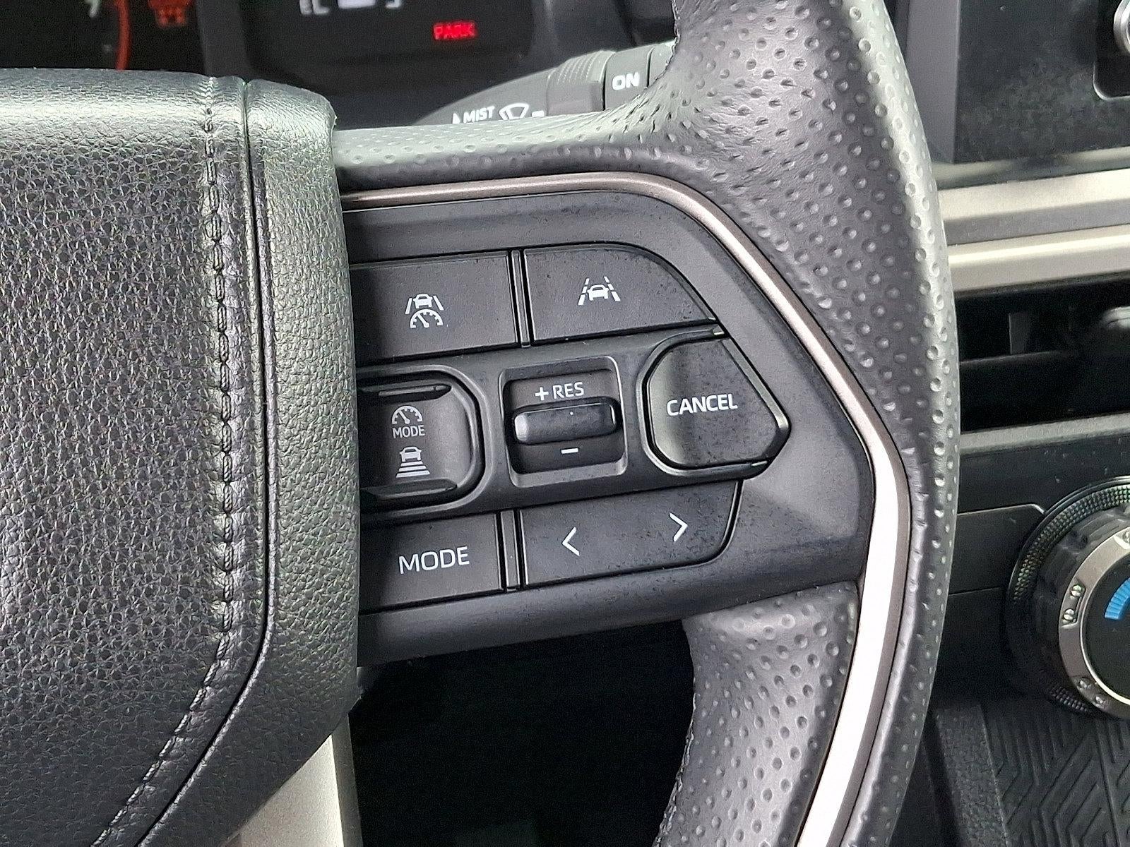 2025 Toyota 4Runner SR5 4WD (GS)