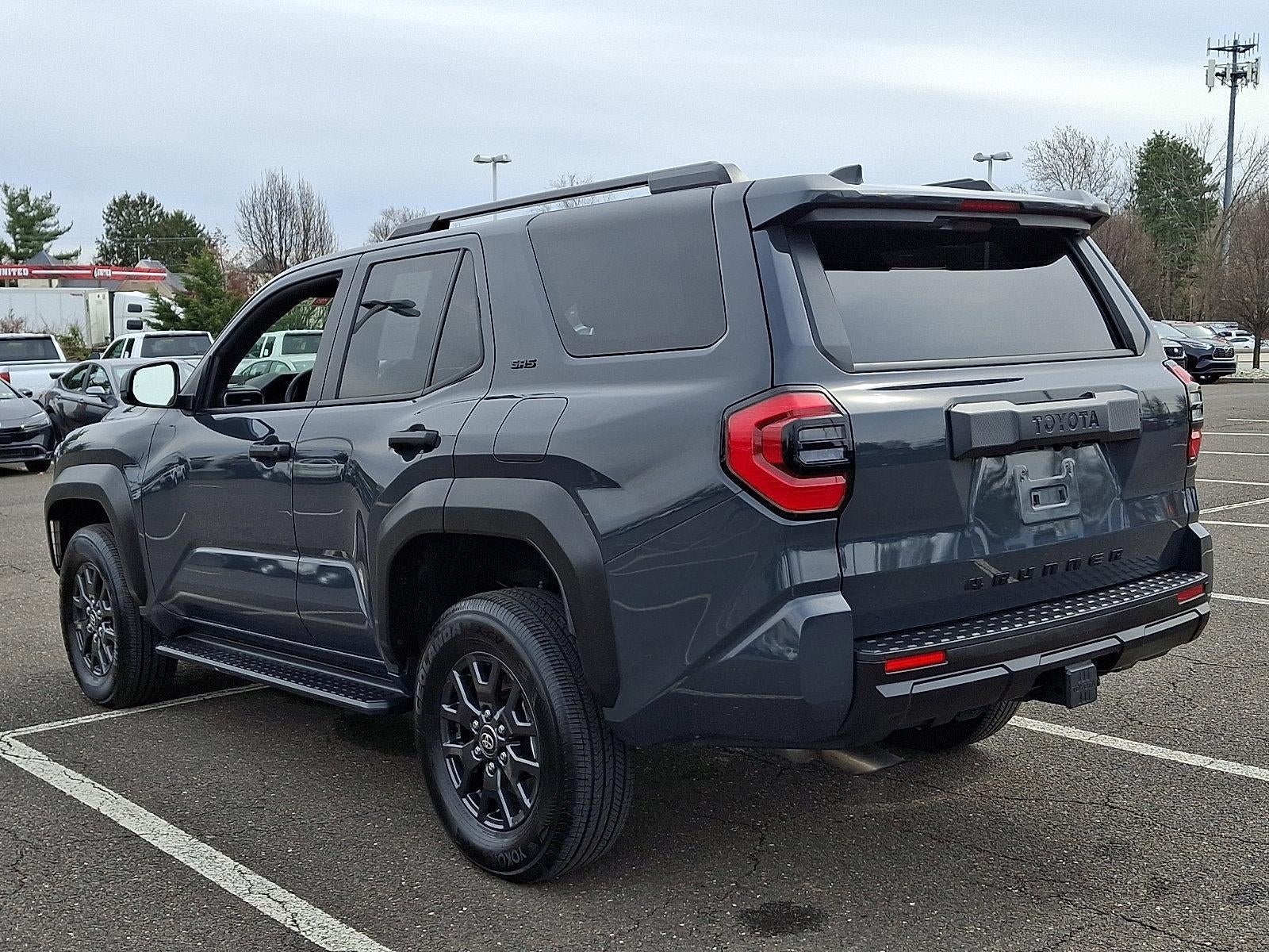 2025 Toyota 4Runner SR5 4WD (GS)