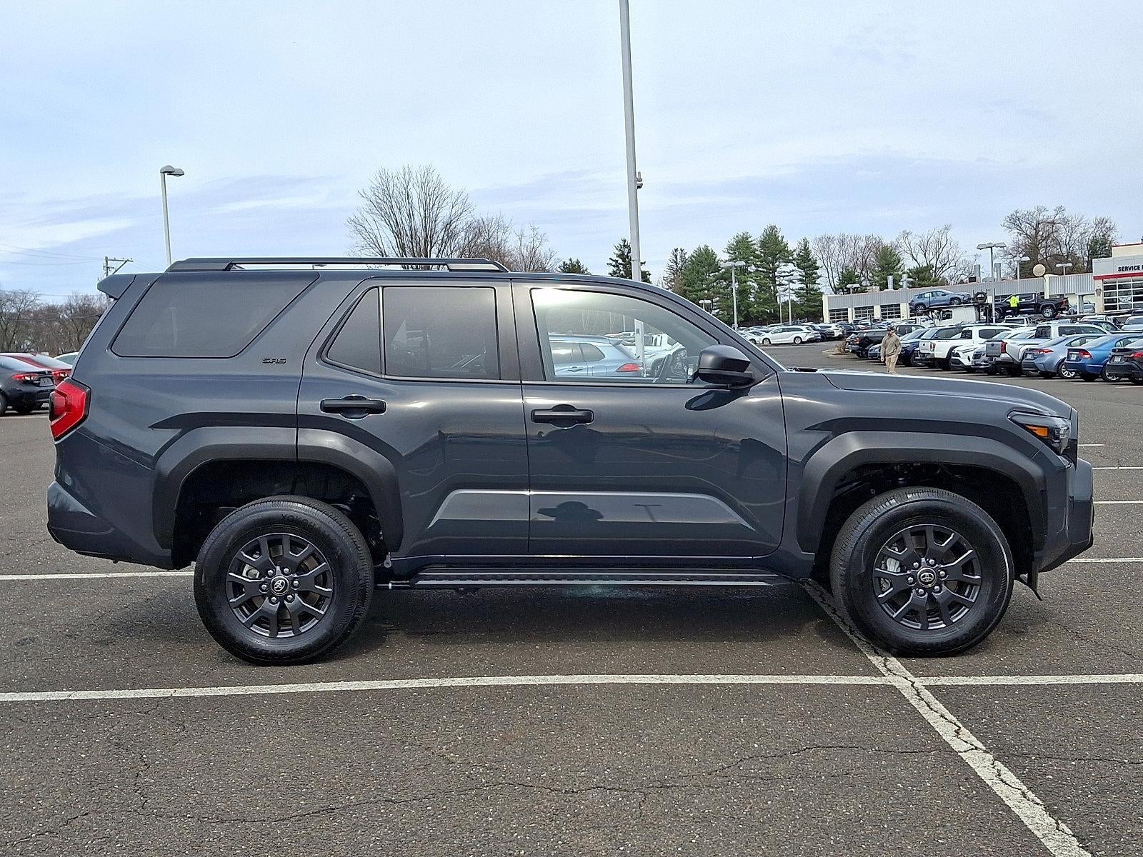 2025 Toyota 4Runner SR5 4WD (GS)