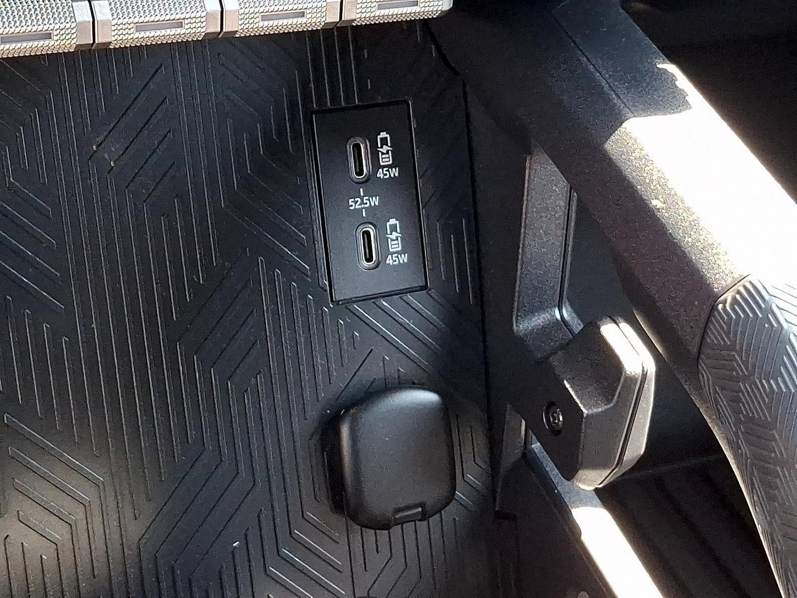 2025 Toyota 4Runner SR5 4WD (Natl)