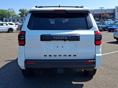 2025 Toyota 4Runner SR5 4WD (Natl)