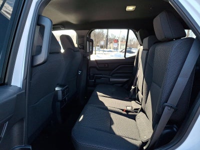 2025 Toyota 4Runner SR5 4WD (GS)