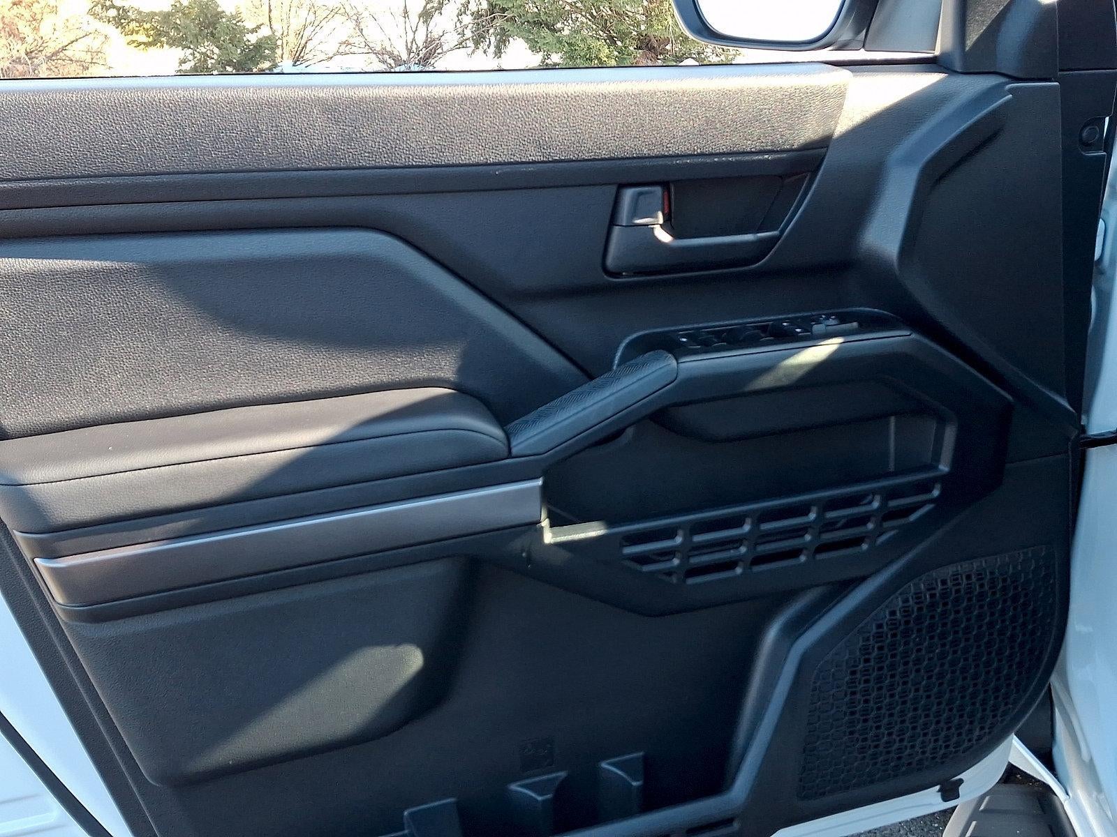 2025 Toyota 4Runner SR5 4WD (GS)