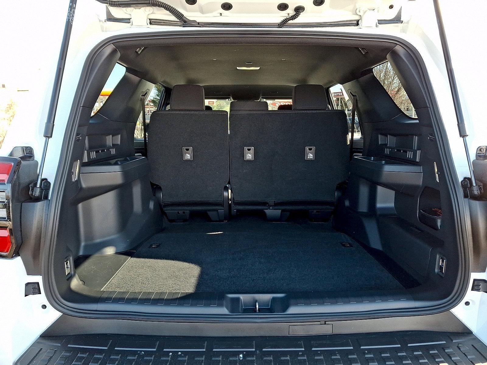 2025 Toyota 4Runner SR5 4WD (GS)