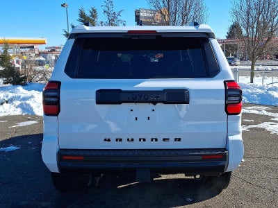 2025 Toyota 4Runner SR5 4WD (GS)