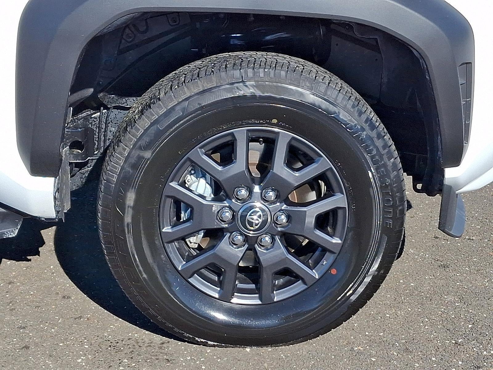 2025 Toyota 4Runner SR5 4WD (GS)