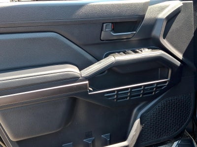2025 Toyota 4Runner SR5 4WD (GS)