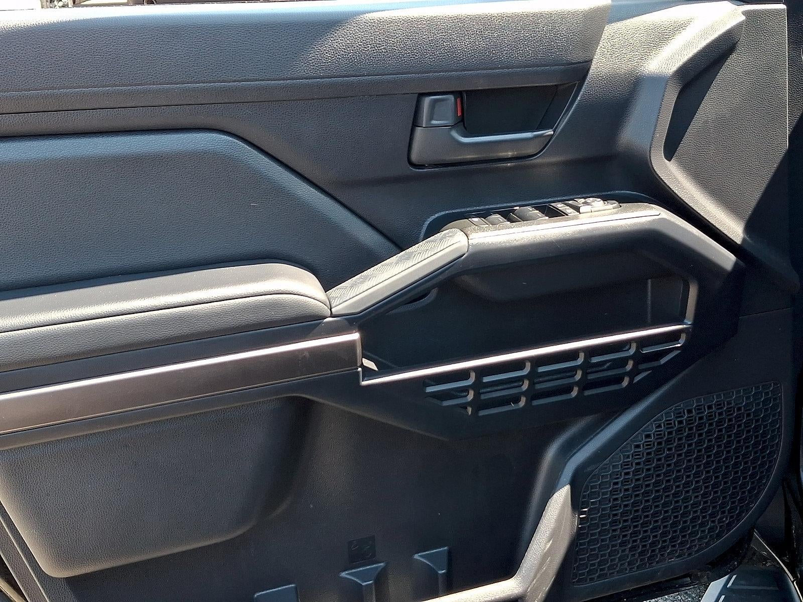 2025 Toyota 4Runner SR5 4WD (GS)