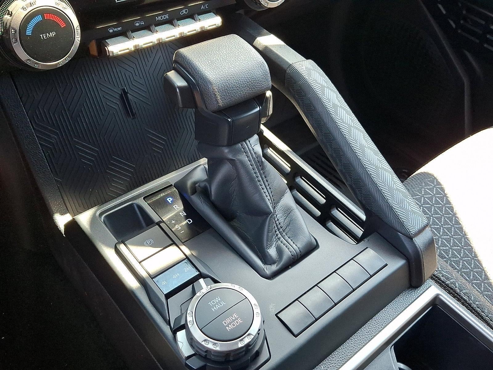 2025 Toyota 4Runner SR5 4WD (GS)