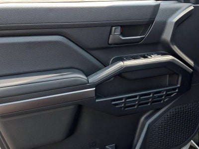 2025 Toyota 4Runner SR5 4WD (GS)