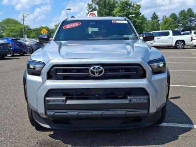 2025 Toyota 4Runner SR5 4WD (GS)