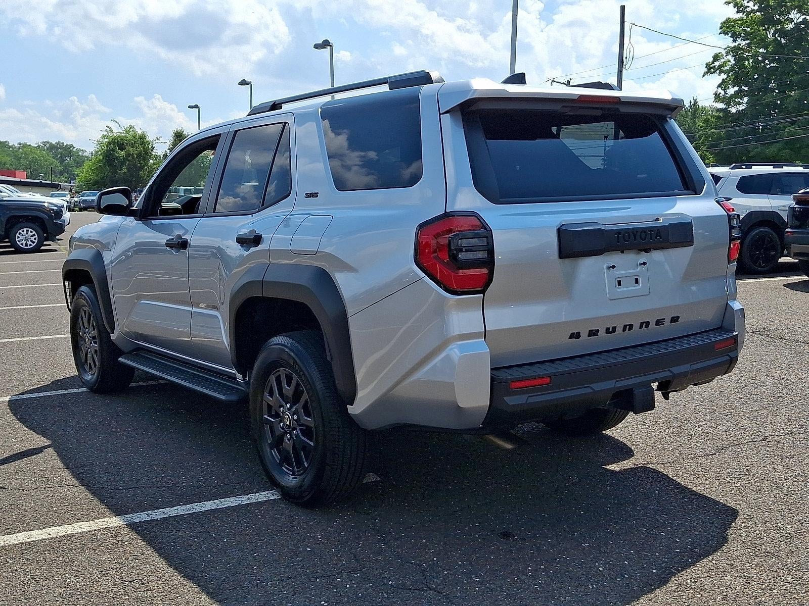 2025 Toyota 4Runner SR5 4WD (GS)