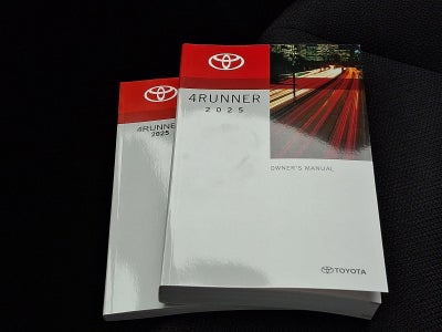 2025 Toyota 4Runner TRD Off Road 4WD (Natl)
