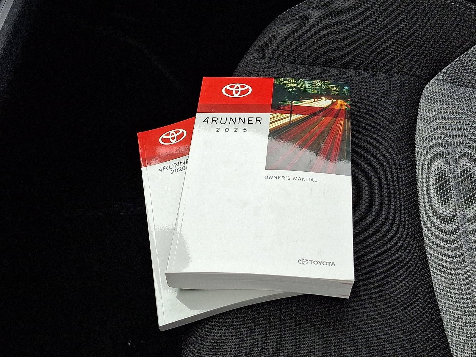 2025 Toyota 4Runner TRD Off Road 4WD (Natl)