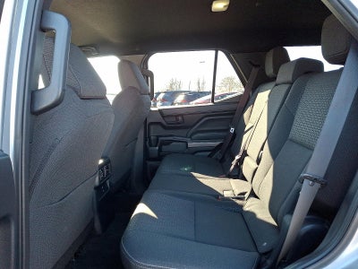 2025 Toyota 4Runner SR5 4WD (GS)