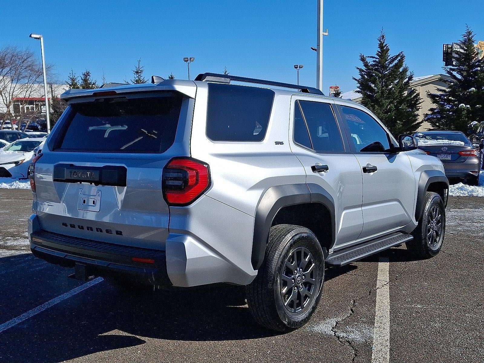 2025 Toyota 4Runner SR5 4WD (GS)