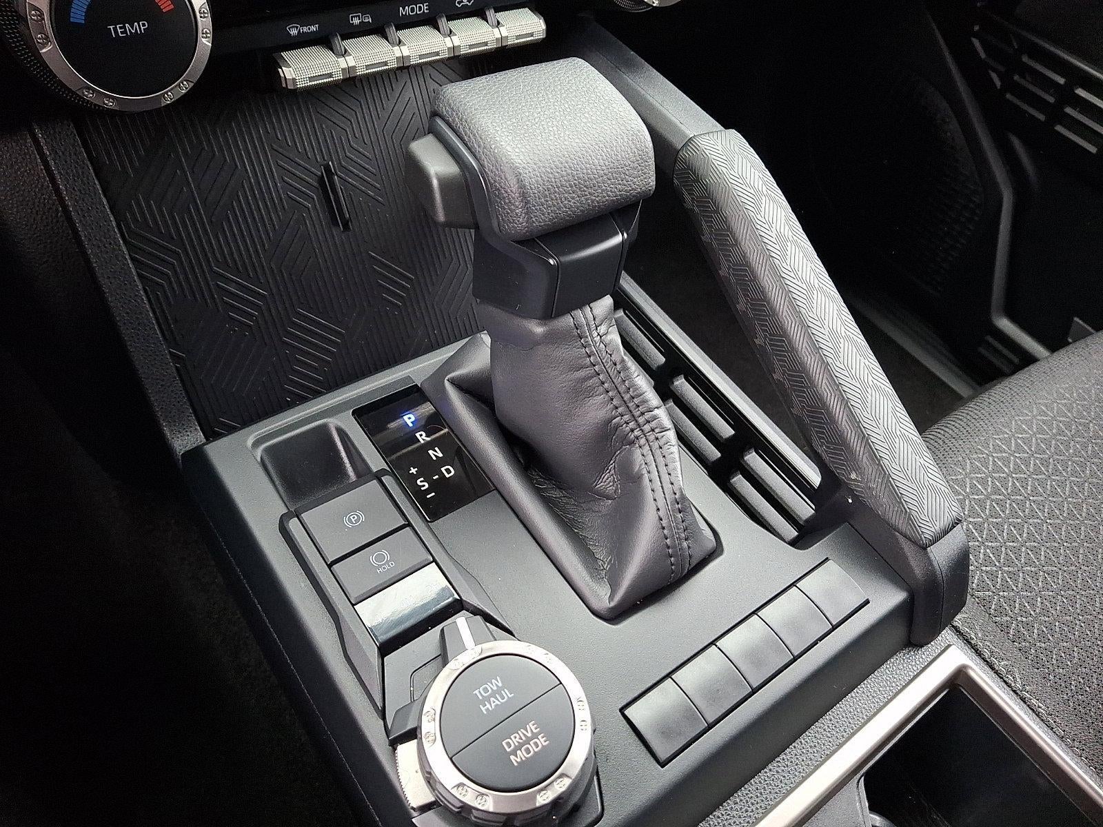 2025 Toyota 4Runner SR5 4WD (GS)