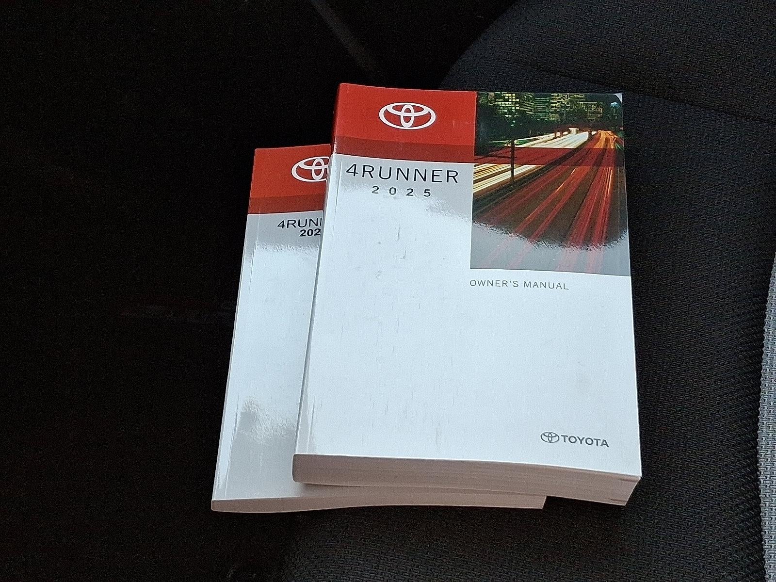 2025 Toyota 4Runner TRD Off Road 4WD (Natl)