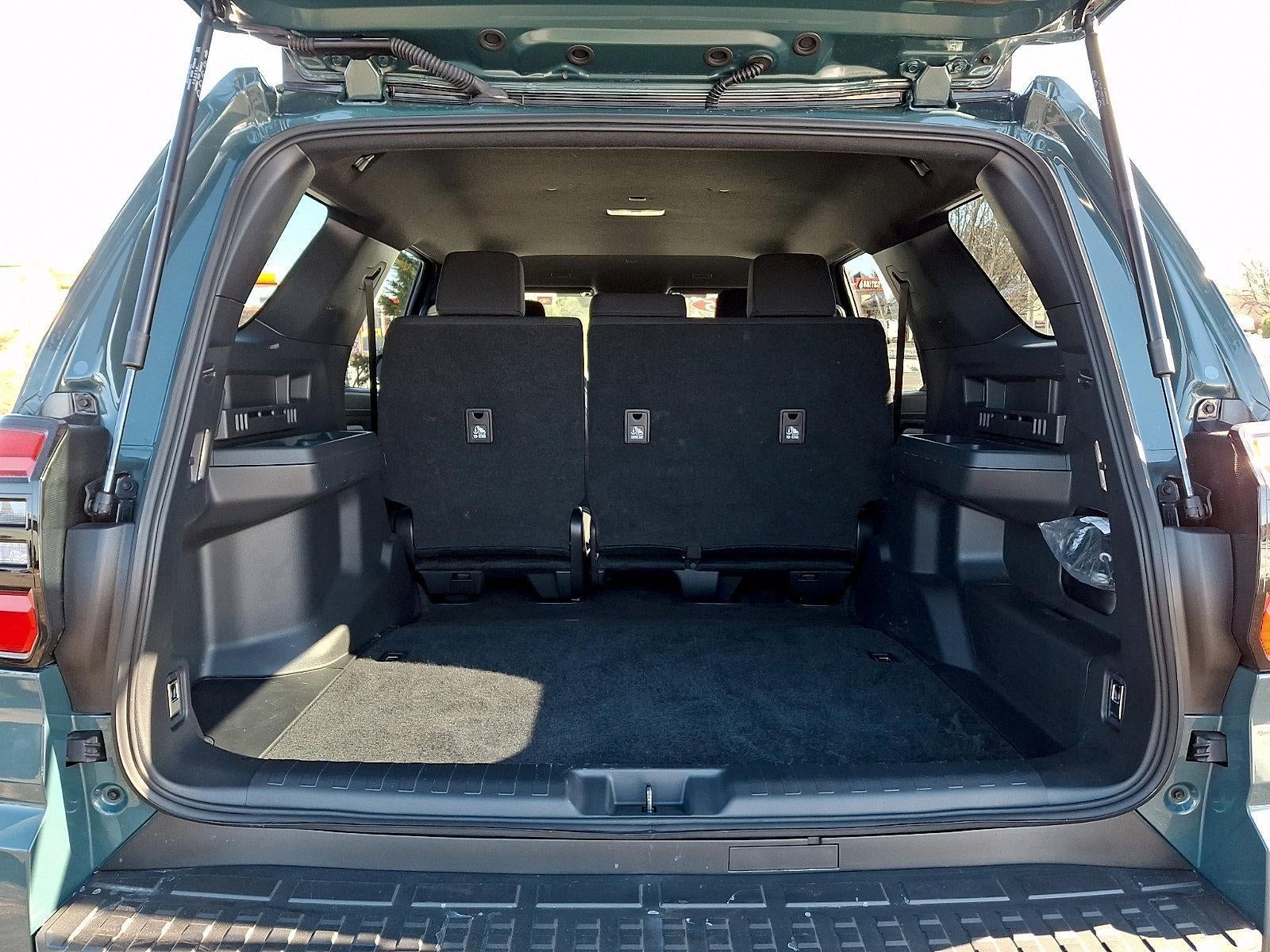 2025 Toyota 4Runner TRD Off Road 4WD (Natl)