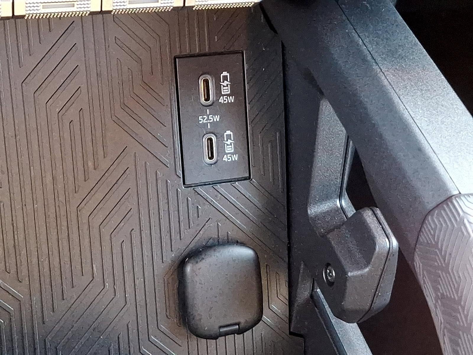 2025 Toyota 4Runner SR5 4WD (GS)