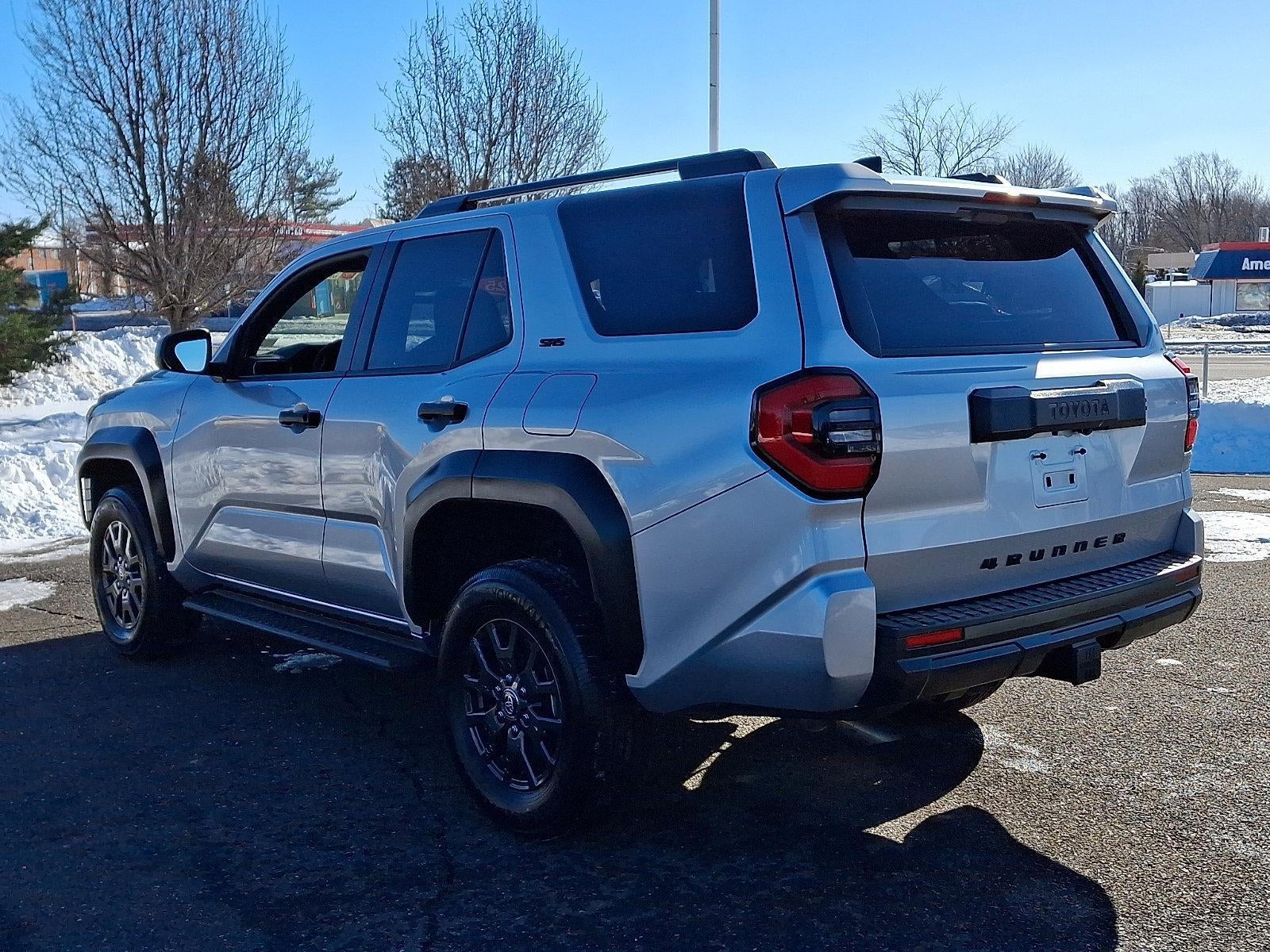 2025 Toyota 4Runner SR5 4WD (GS)