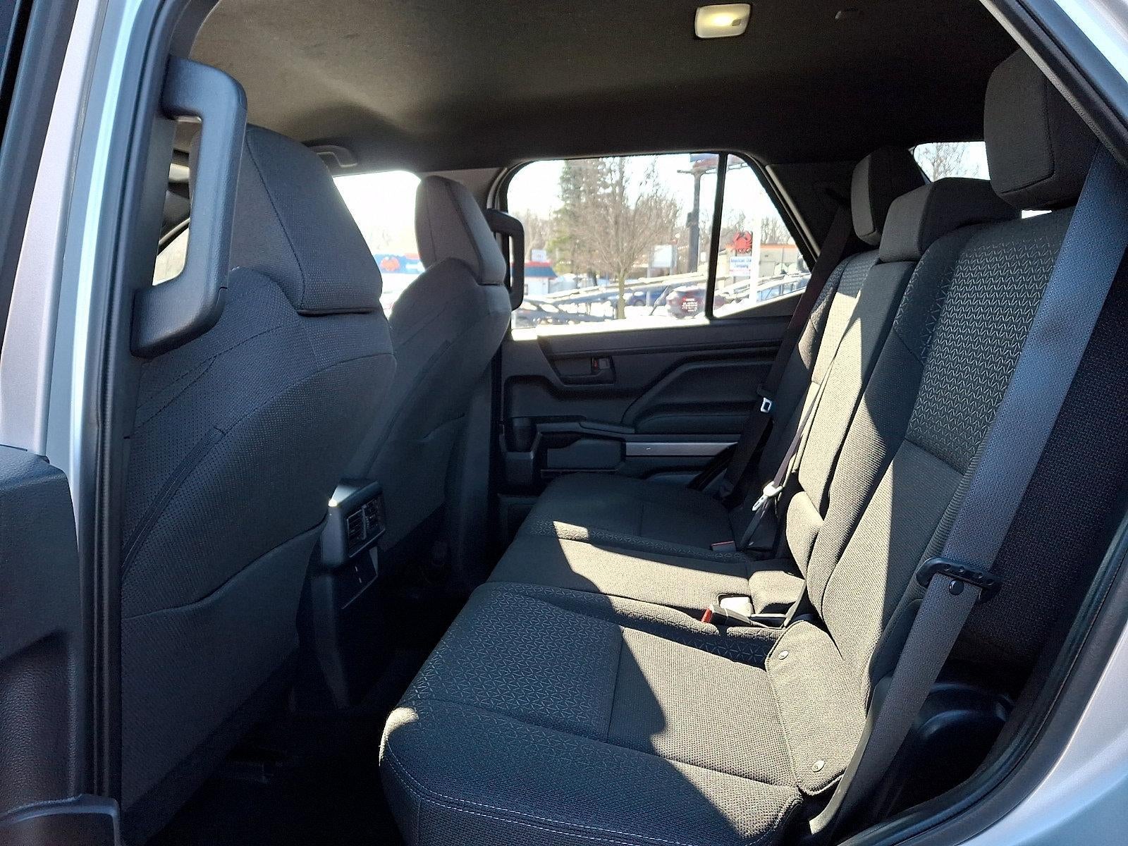 2025 Toyota 4Runner SR5 4WD (GS)