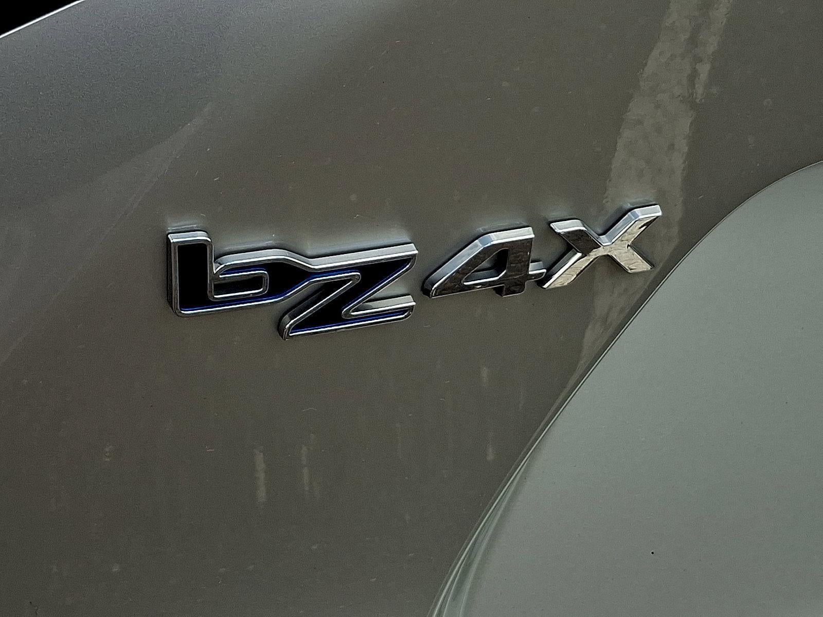 2023 Toyota bZ4X XLE AWD (Natl)
