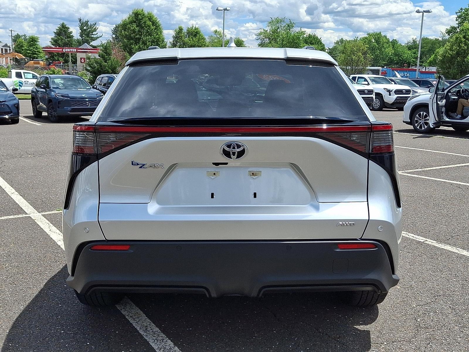 2023 Toyota bZ4X XLE AWD (Natl)