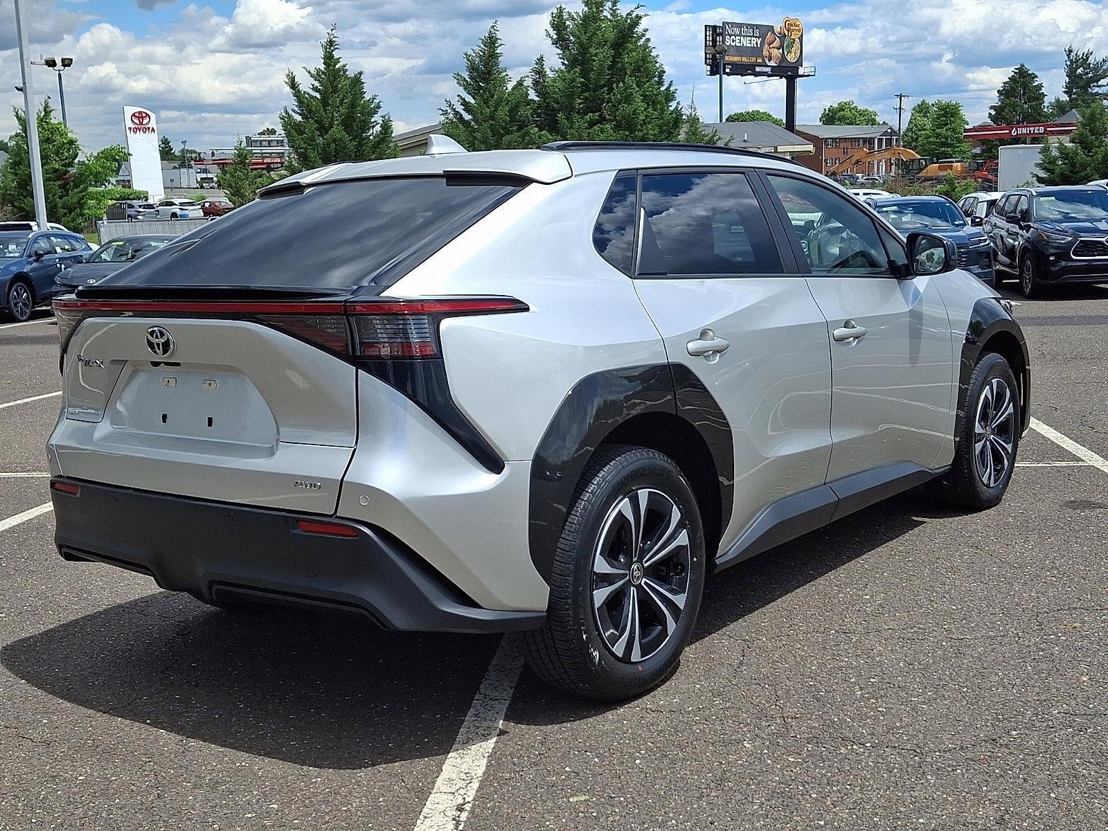 2023 Toyota bZ4X XLE AWD (Natl)
