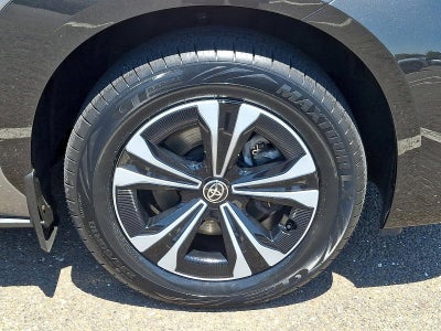2023 Toyota bZ4X XLE AWD (Natl)