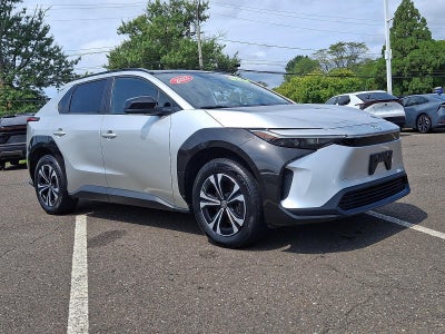 2023 Toyota bZ4X XLE AWD (Natl)