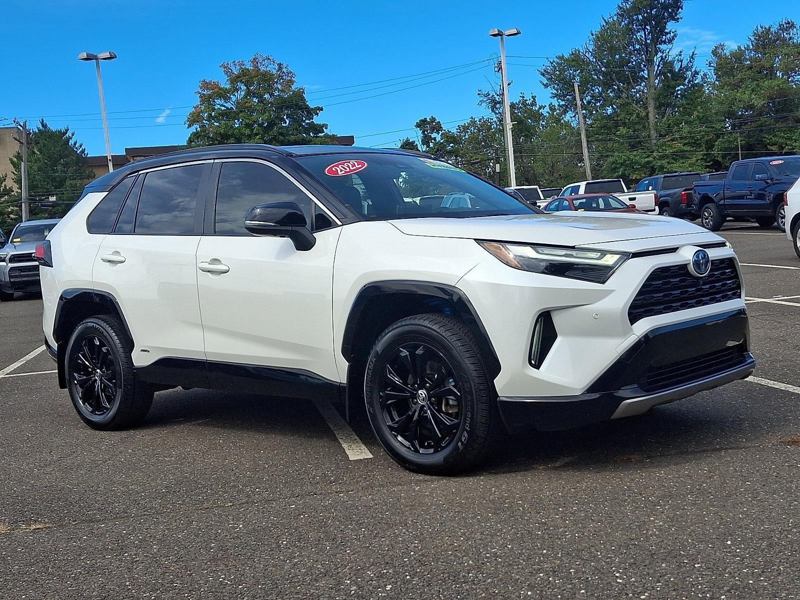 2022 Toyota RAV4 Hybrid XSE AWD (Natl)