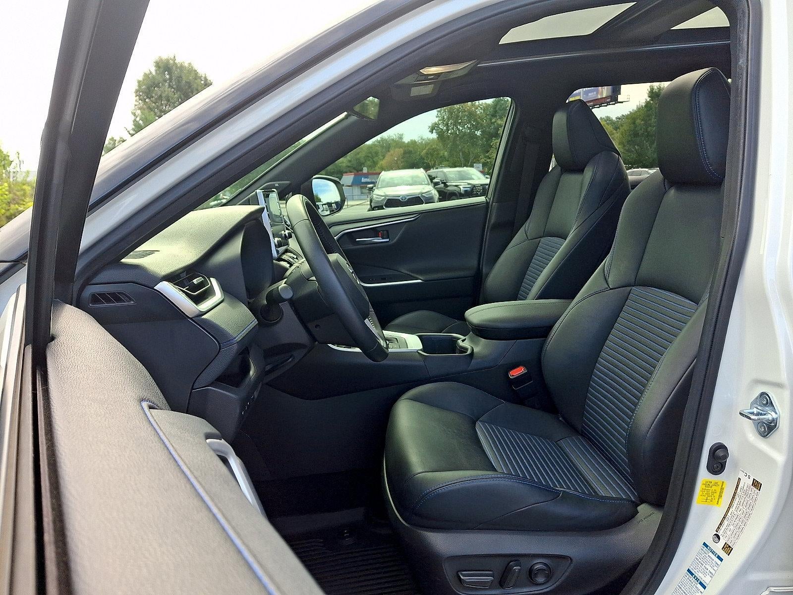 2022 Toyota RAV4 Hybrid XSE AWD (Natl)