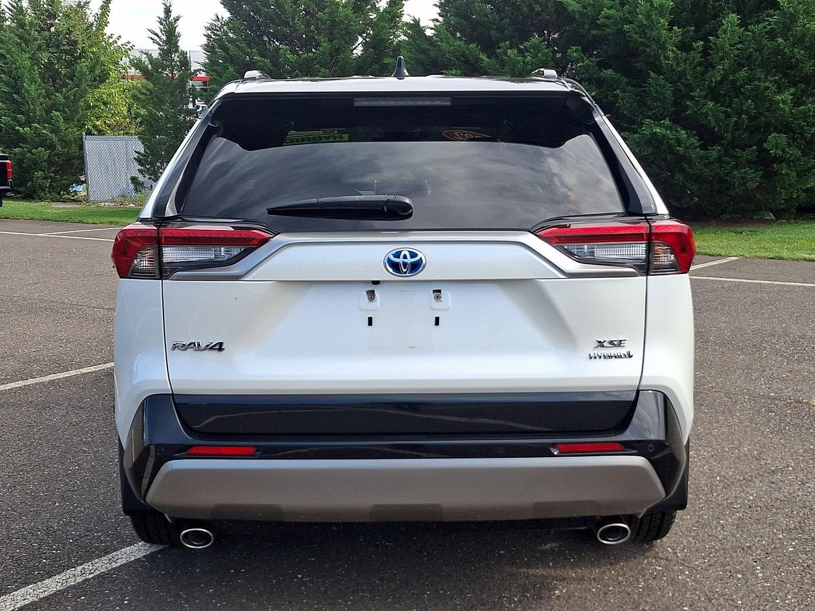 2022 Toyota RAV4 Hybrid XSE AWD (Natl)