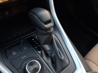 2025 Toyota RAV4 Hybrid LE AWD (Natl)