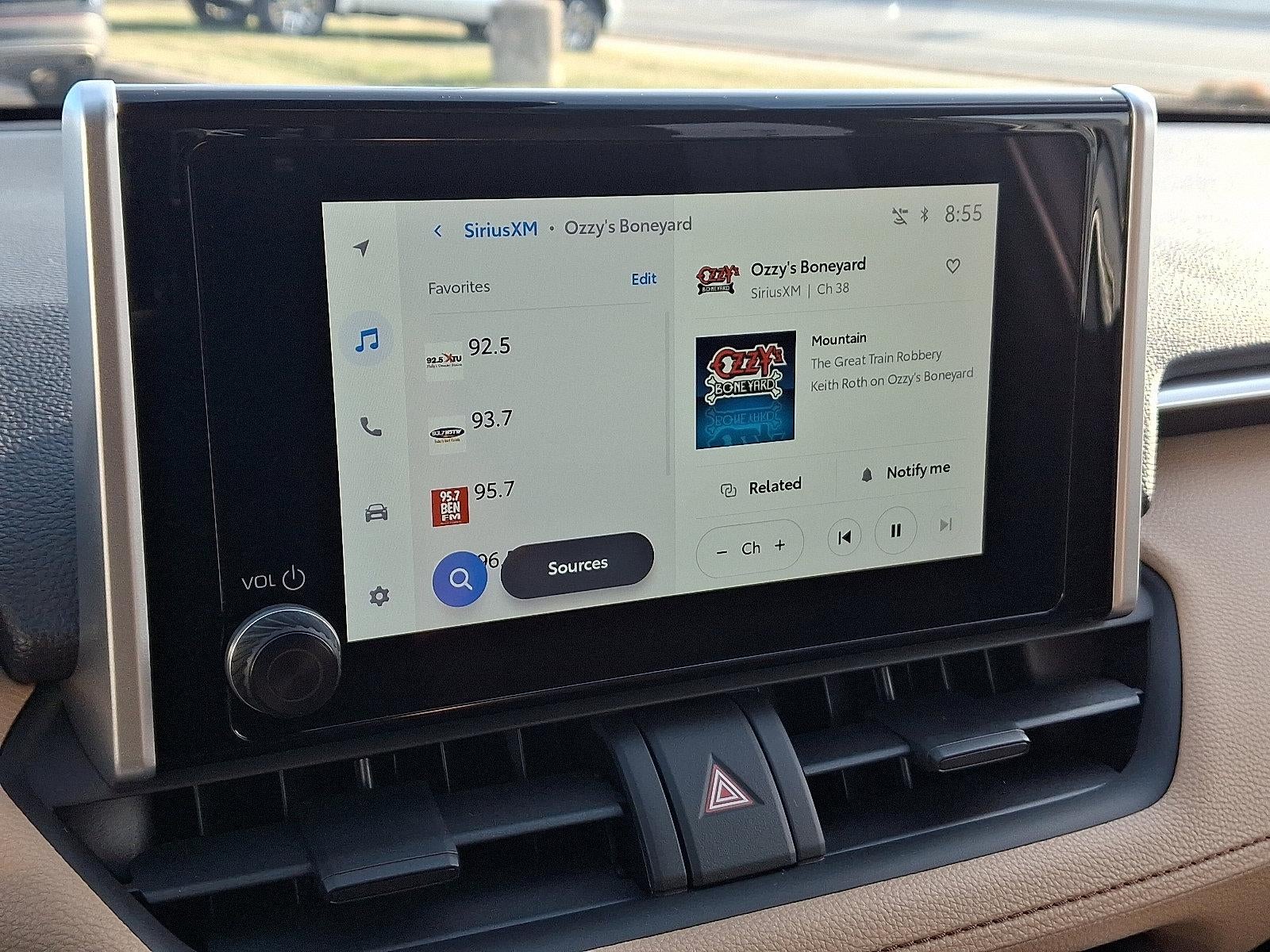 2025 Toyota RAV4 Hybrid LE AWD (Natl)