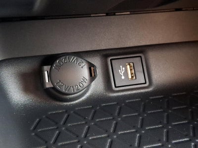 2025 Toyota RAV4 Hybrid LE AWD (Natl)