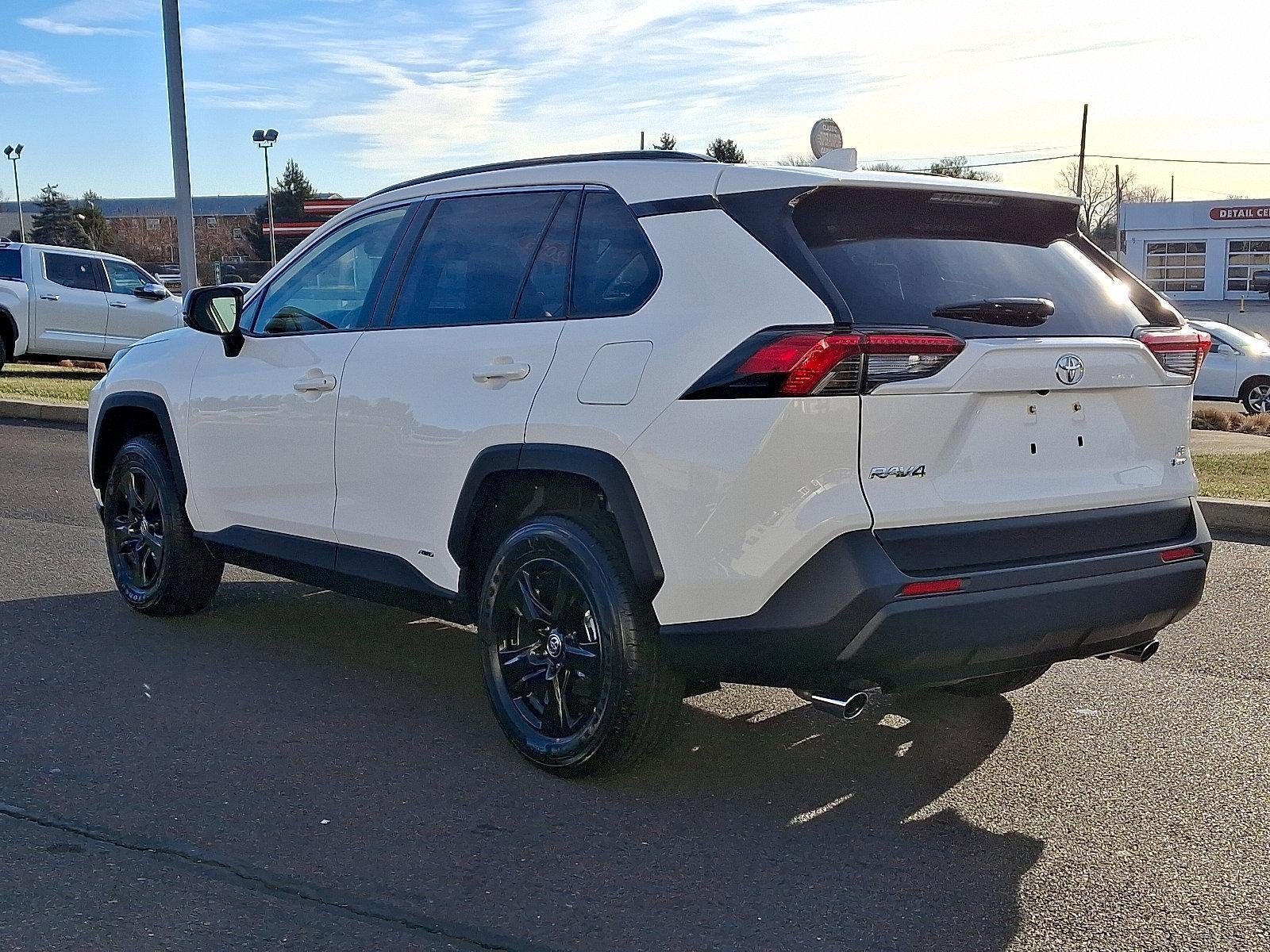2025 Toyota RAV4 Hybrid LE AWD (Natl)