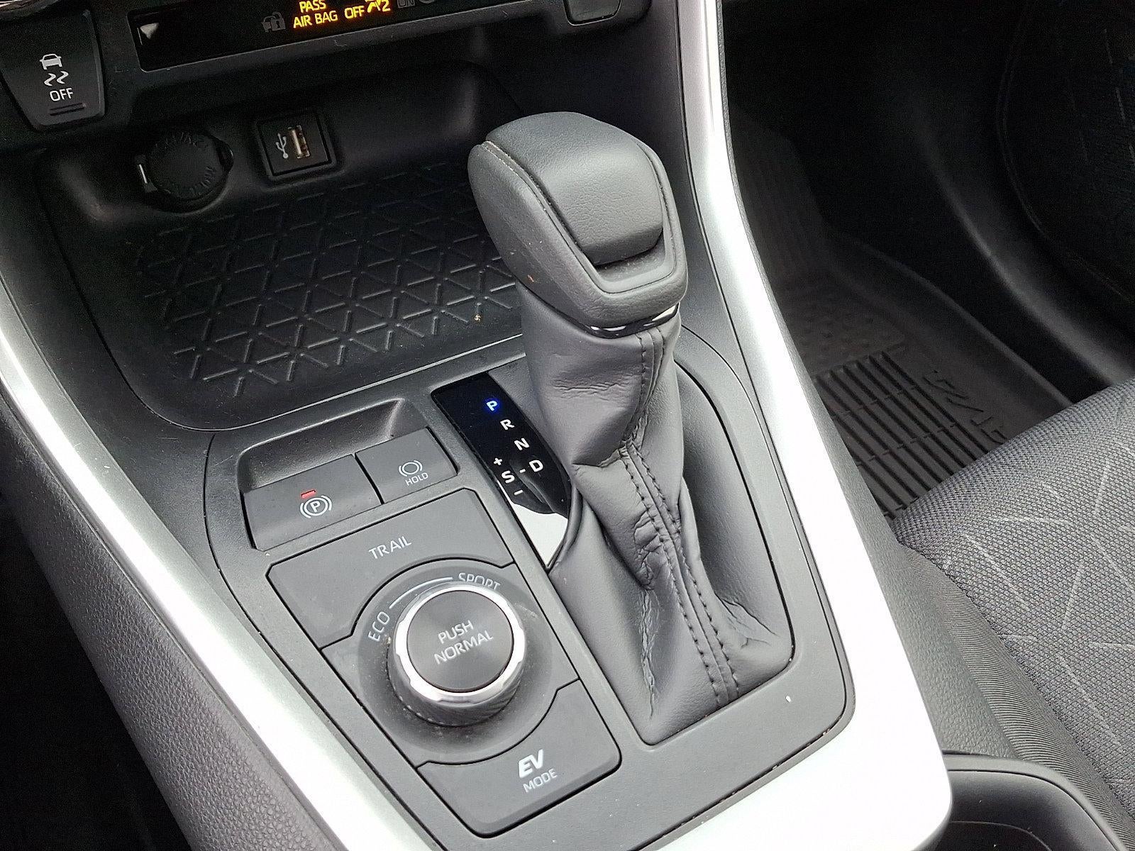 2025 Toyota RAV4 Hybrid XLE AWD (Natl)