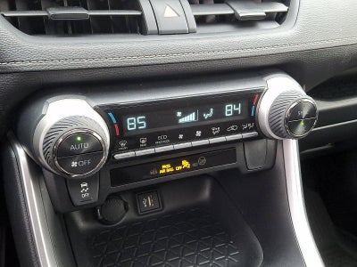 2025 Toyota RAV4 Hybrid XLE AWD (Natl)