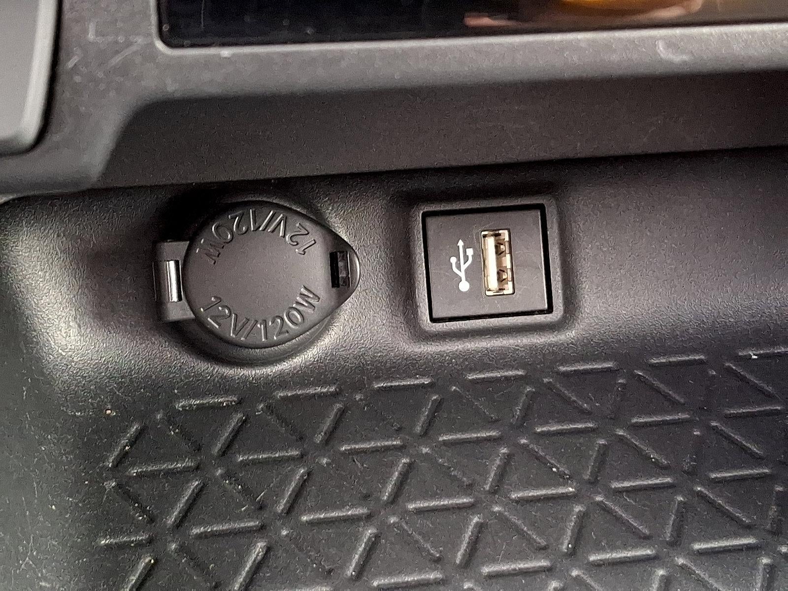 2025 Toyota RAV4 Hybrid XLE AWD (Natl)