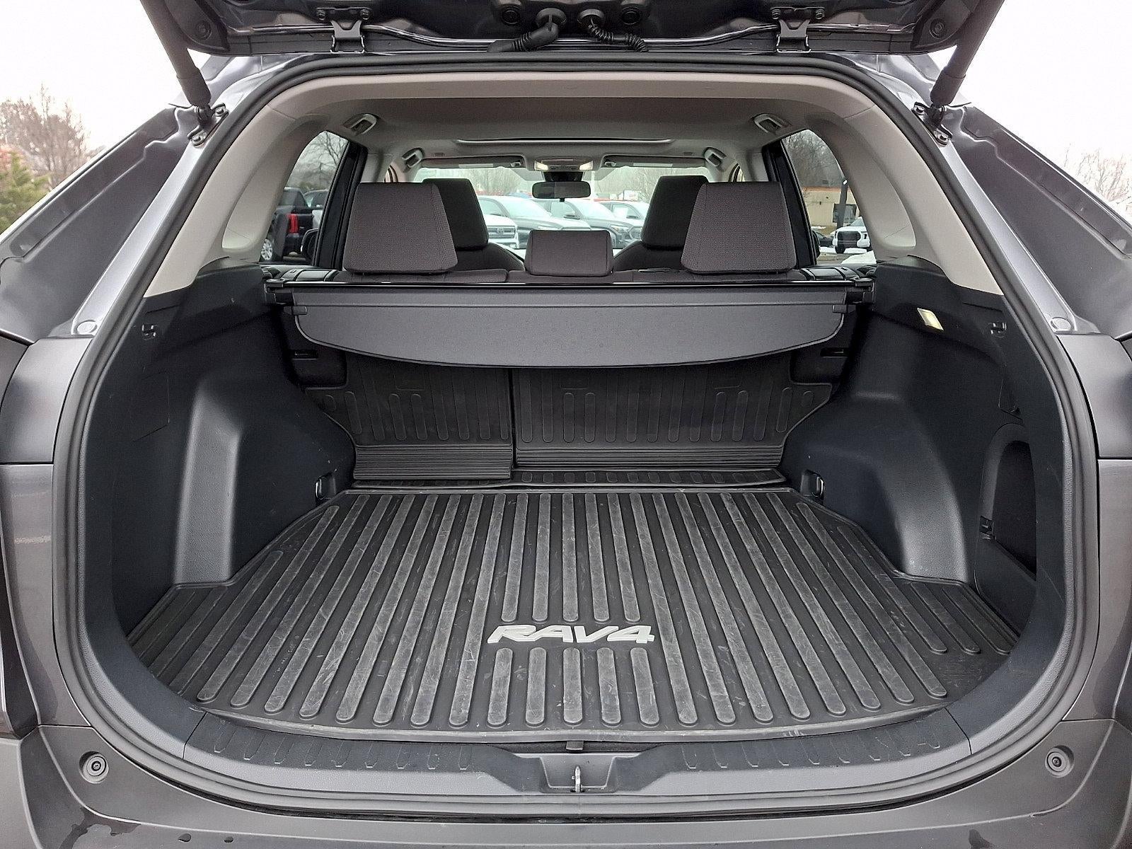 2025 Toyota RAV4 Hybrid XLE AWD (Natl)