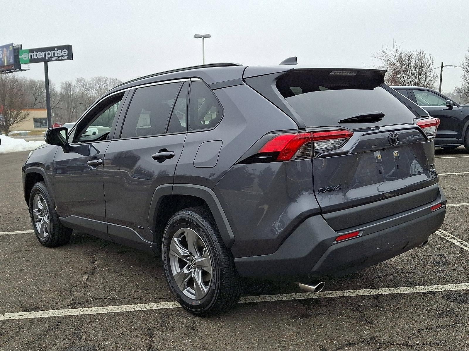 2025 Toyota RAV4 Hybrid XLE AWD (Natl)