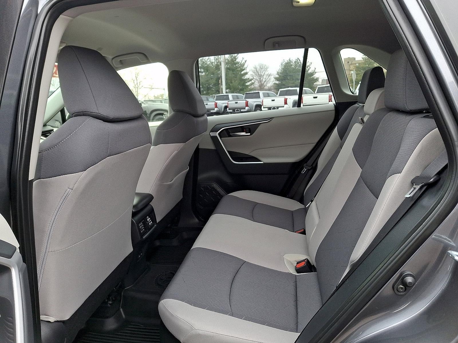 2025 Toyota RAV4 Hybrid XLE AWD (Natl)