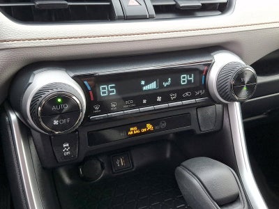 2025 Toyota RAV4 Hybrid XLE AWD (Natl)