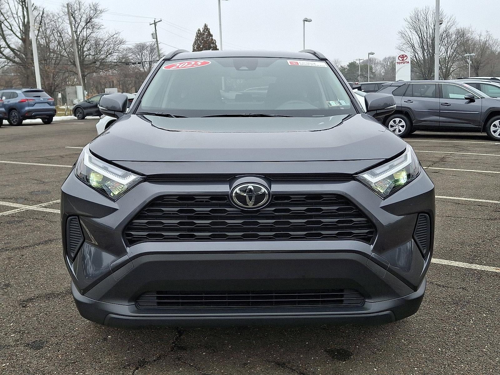 2025 Toyota RAV4 Hybrid XLE AWD (Natl)