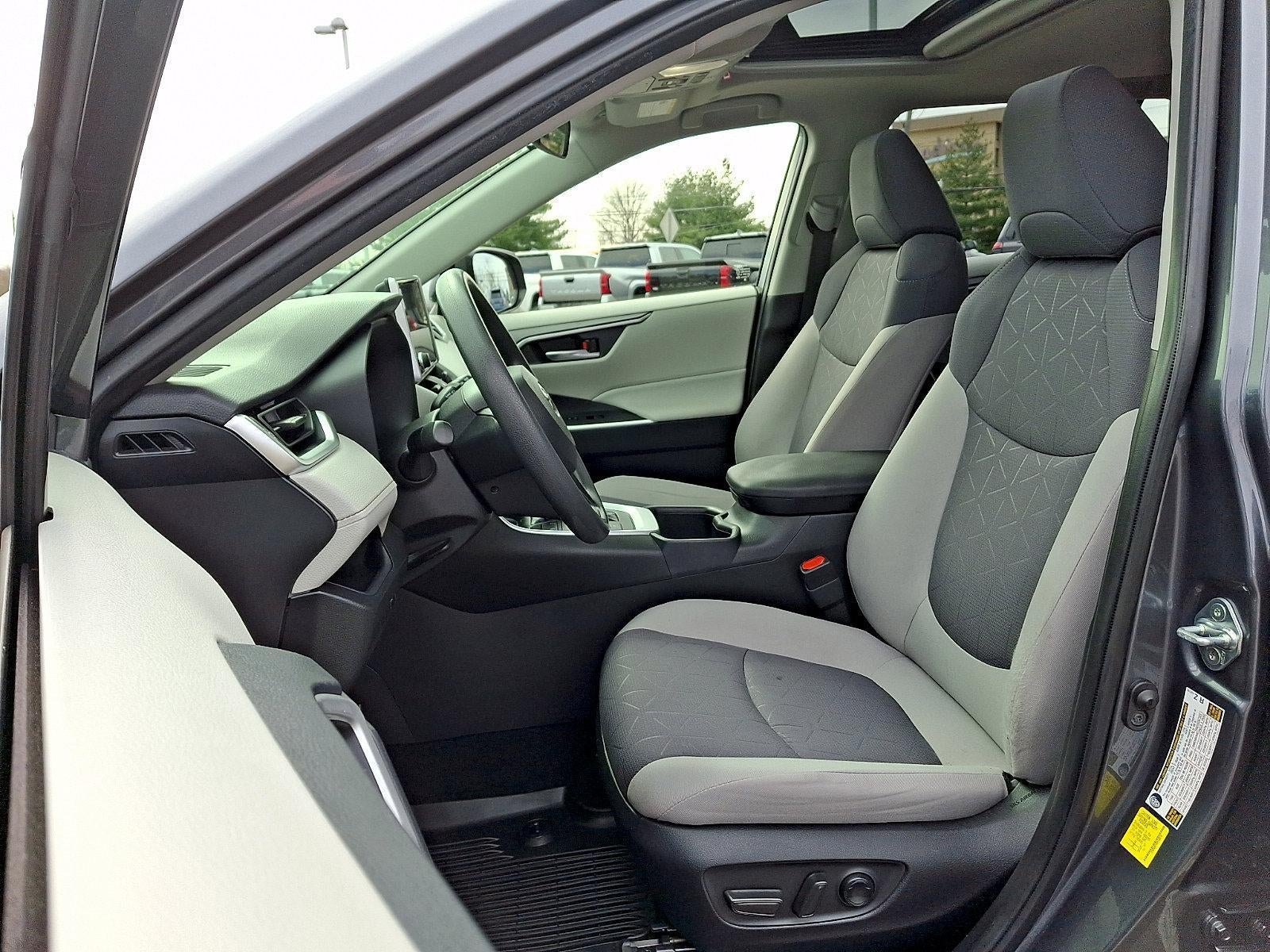 2023 Toyota RAV4 Hybrid XLE AWD (Natl)