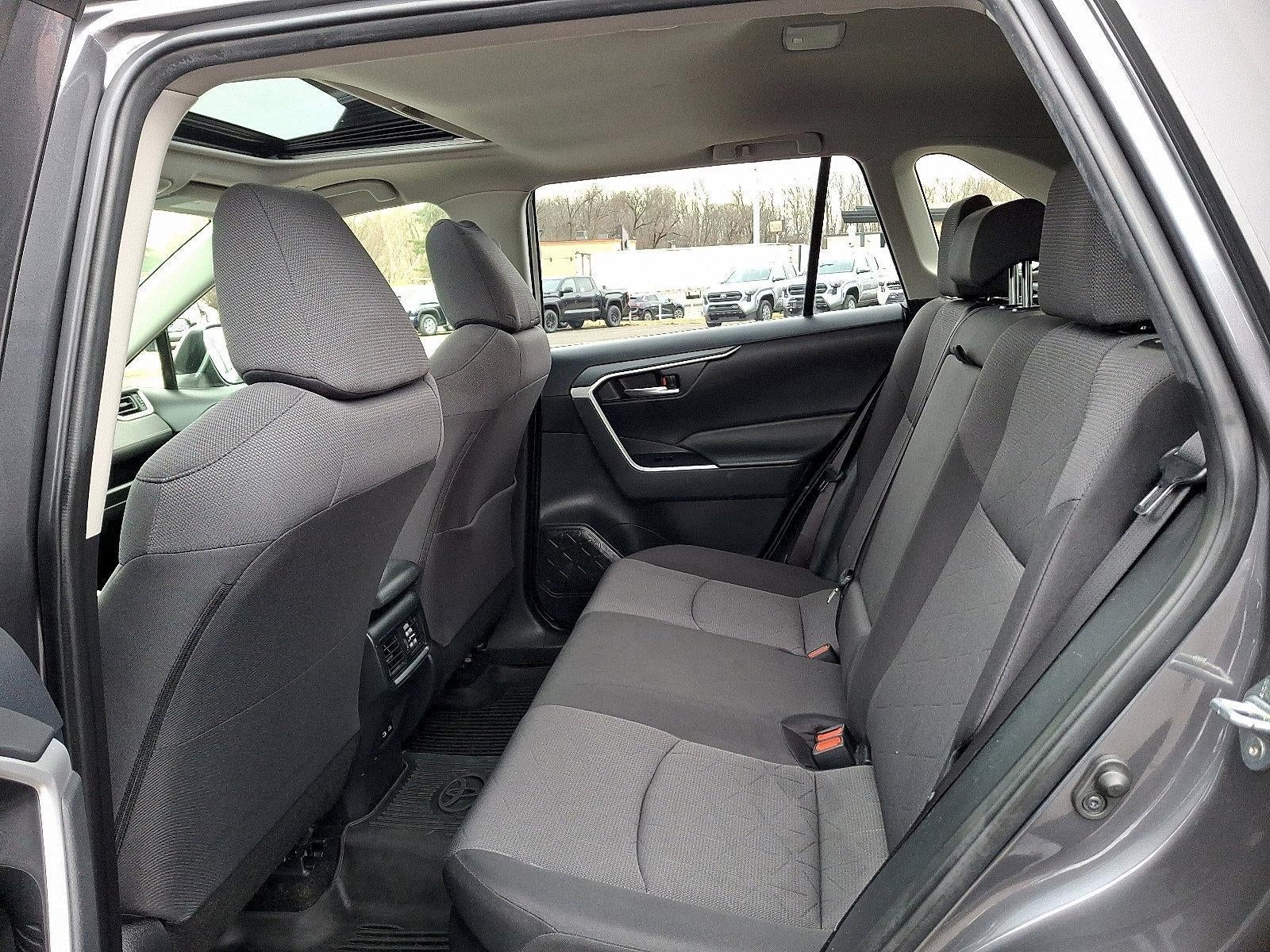 2024 Toyota RAV4 Hybrid XLE AWD (Natl)